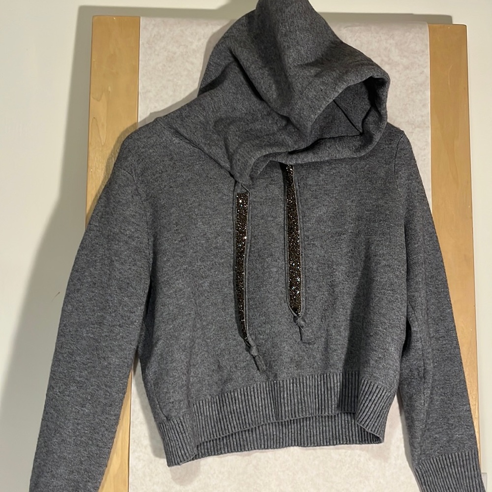 grey sweater